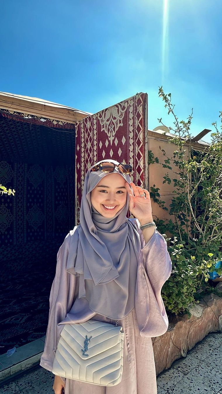 Tutorial Tampil Chic dengan Pashmina Chiffon