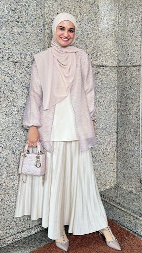 Blouse Kombinasi Bahan Tile dan Rok Plisket
