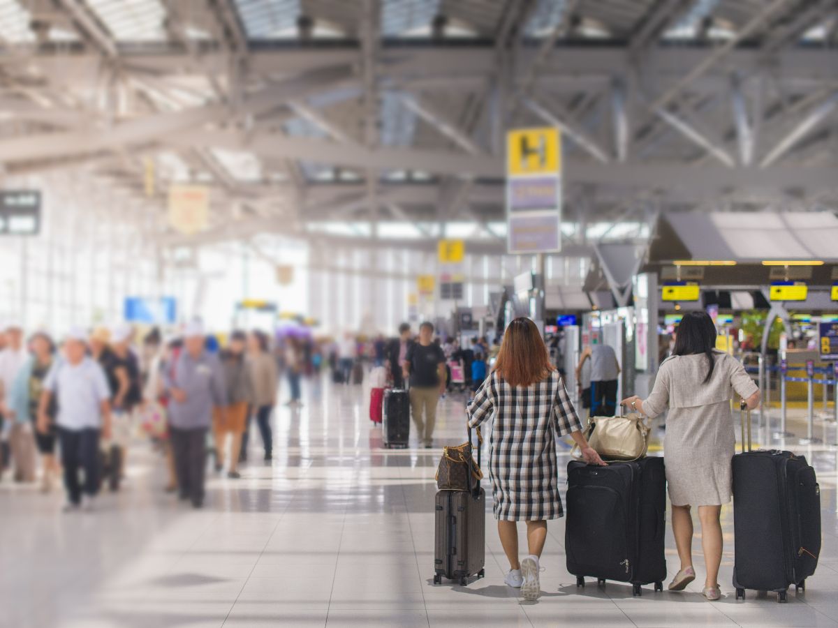 Sebelum Traveling, Dapatkan Harga Tiket Pesawat dan Paket Tur yang Bersahabat