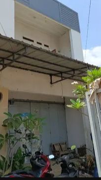 Warga baru tahu bila ruko tersebut dijadikan studio produksi film dewasa setelah digerebek polisi