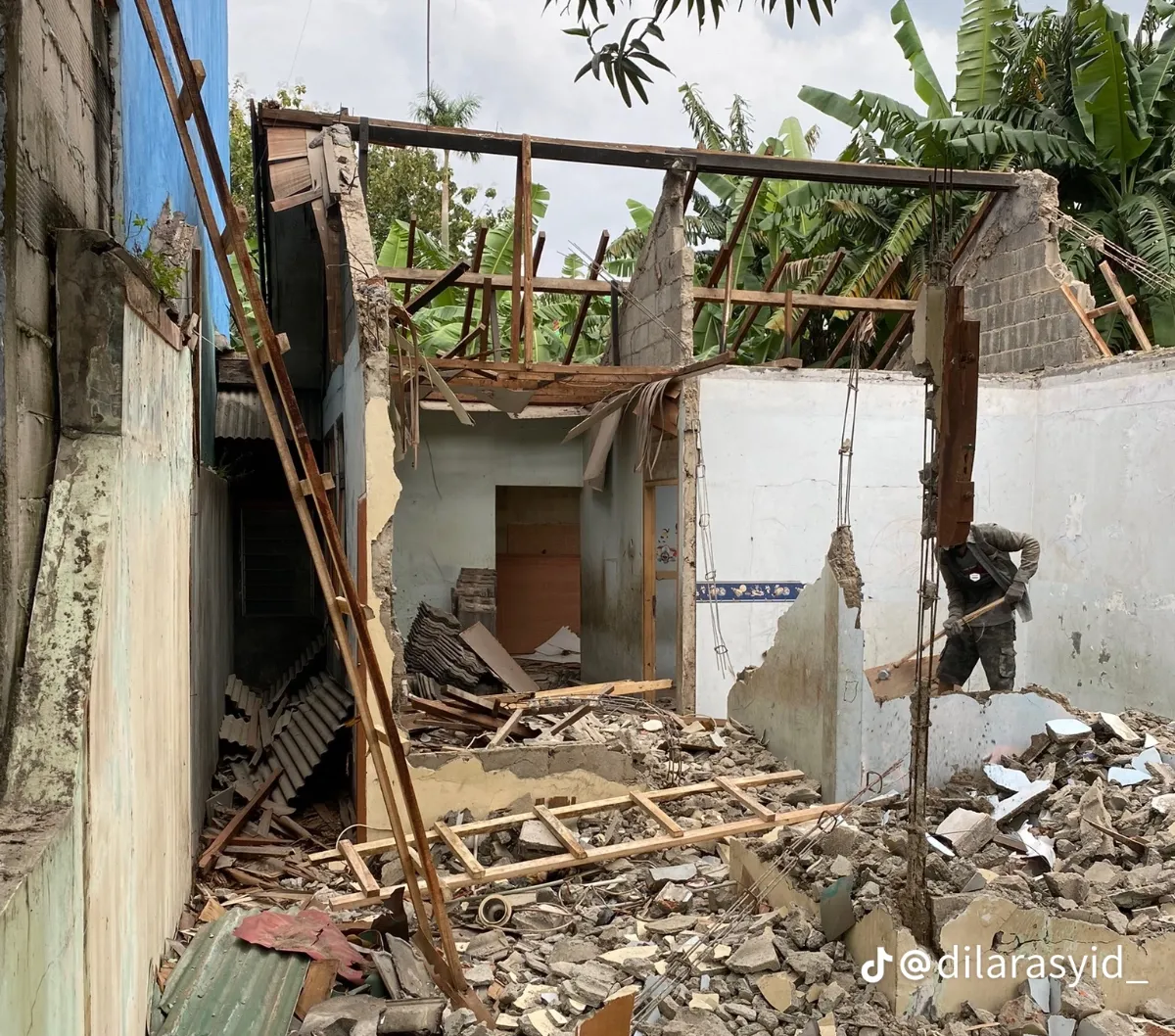Transformasi Rumah Tua Jadi Gedongan, Berkonsep Modern dengan Lantai Dua yang Bikin Melongo