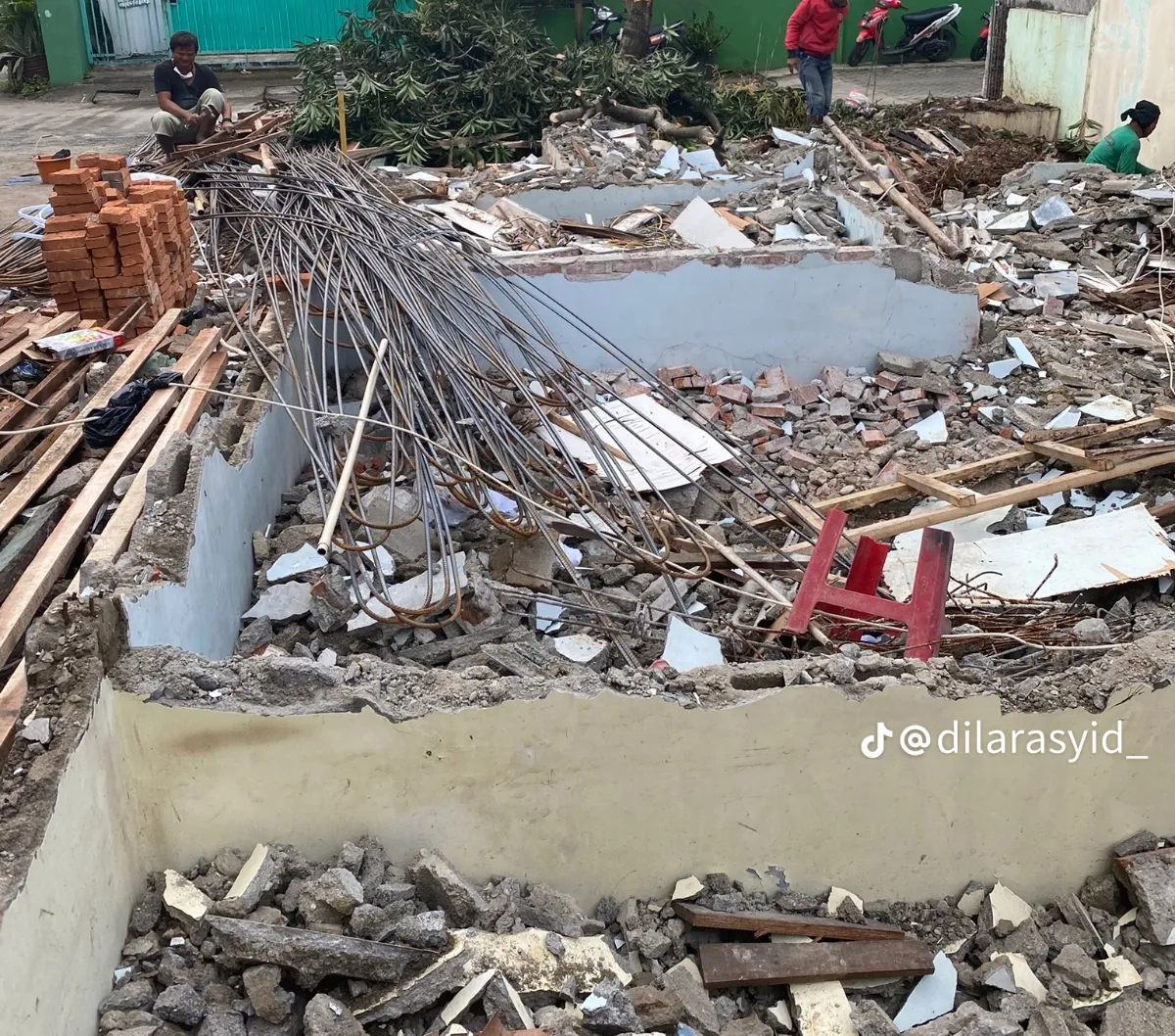 Transformasi Rumah Tua Jadi Gedongan, Berkonsep Modern dengan Lantai Dua yang Bikin Melongo
