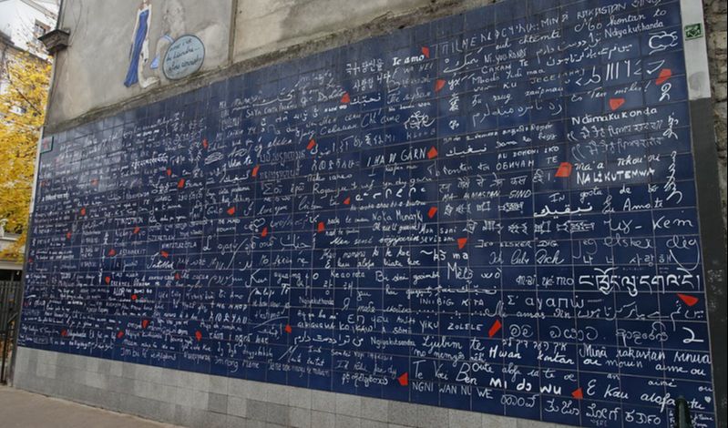 The Wall of Love was made in 2000 by Fédéric Baron and Claire Kito. It's located in Jehan Rictus, Montmartre. The wall is covered by the words 