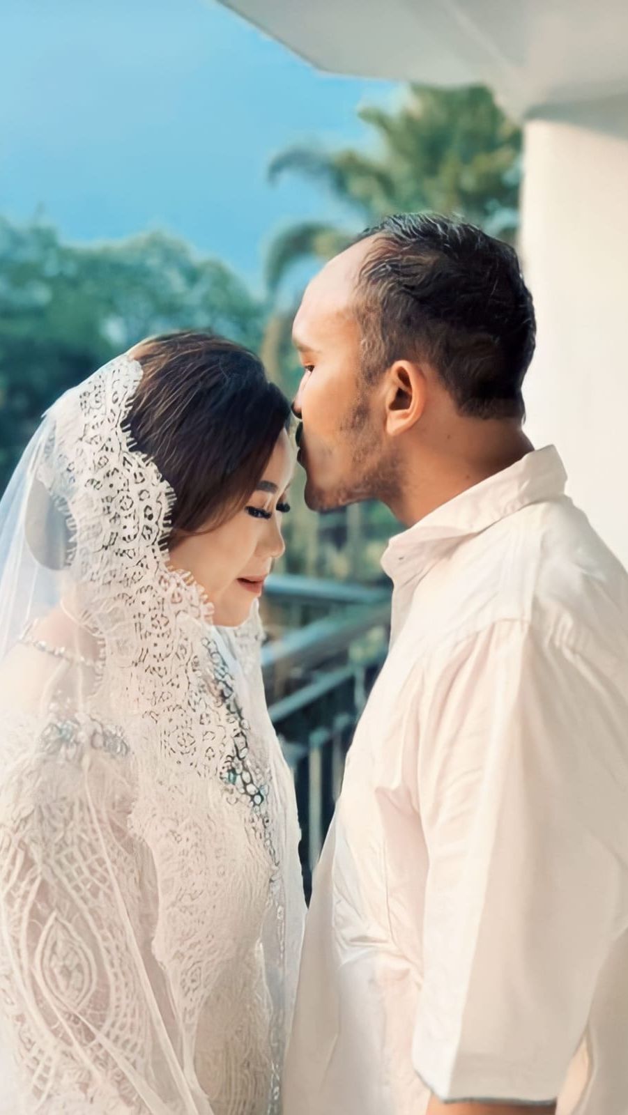 Diam-diam Caisar YKS Menikah Lagi, Pamer Kemesraan Bareng Istri Baru