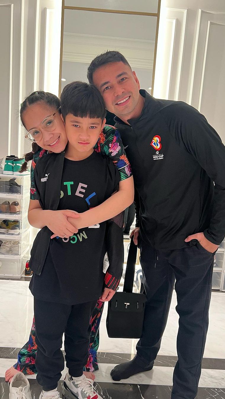 Raffi Ahmad Diam-diam Biayai Sekolah Anak Almarhum Sapri sampai Tamat SD