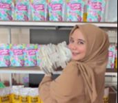 Dulu Disepelekan, Penjual Jamu Ini Berhasil Beli 3 Rumah Mewah di 1 Kompleks Sekaligus