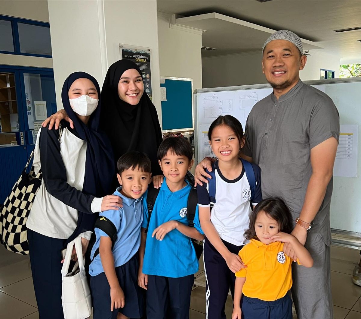 Nekat Nikah Bermodal Rp7,5 Juta, Artis Cantik Ini Sempat Tak Direstui, Kini Rumah Tangganya Jadi Sorotan!