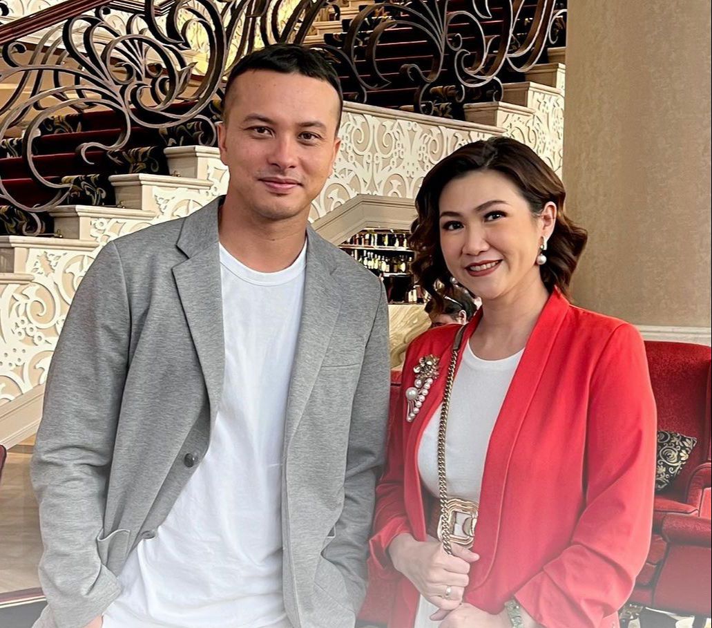 Viral Curhat Ibu Kena Semprot Anak karena Wallpaper HP Foto Nicolas Saputra