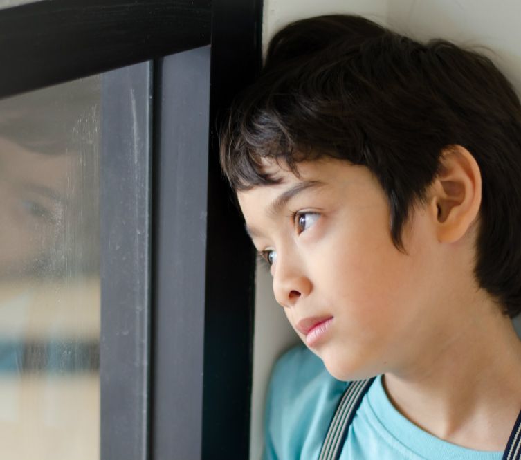 Bagaimana Trauma Masa Kecil Berdampak Pada Kesehatan Mental?