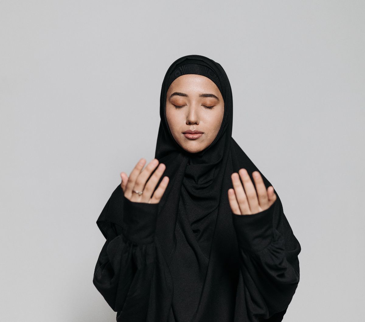 Doa Arwah dalam Bahasa Arab dan Artinya, Amalan untuk Orang yang Sudah Meninggal