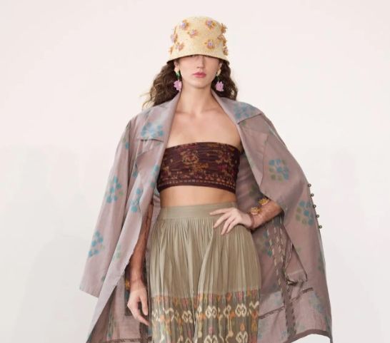 Didiet Maulana Bawa Pesona Wiron ke New York Fashion Week