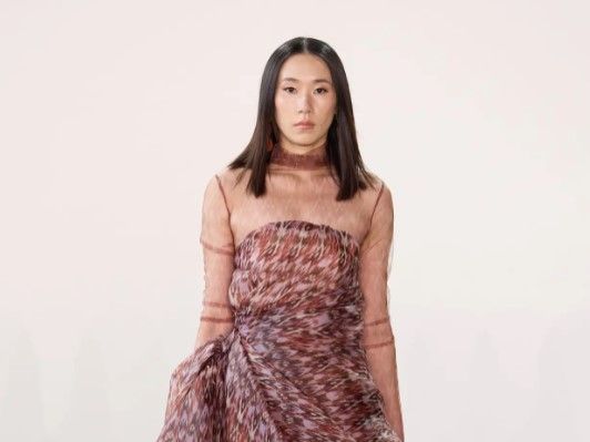 Didiet Maulana Bawa Pesona Wiron ke New York Fashion Week