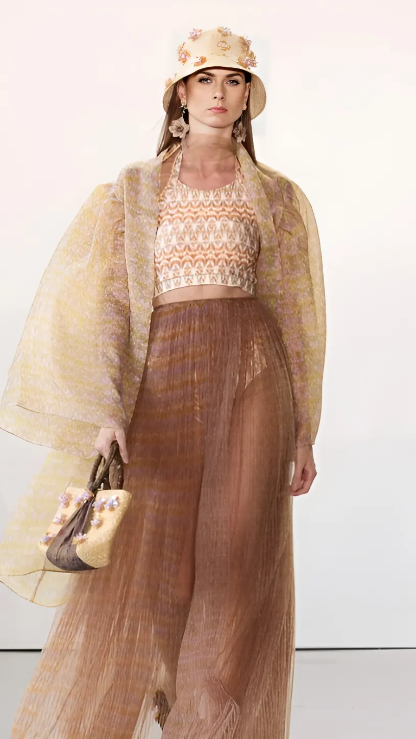 Didiet Maulana Bawa Pesona Wiron ke New York Fashion Week