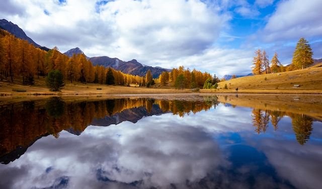 The lakes mirror the beauty around them. You can go hiking, biking, swimming, or visit villages like St. Moritz and Scuol.