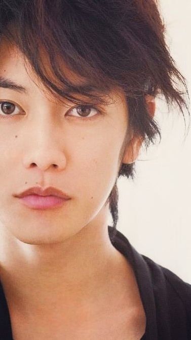 <b>3. Takeru Satoh</b>