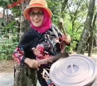 Potret Foto Lawas Nursyah Ibu Indah Permatasari, Paras Cantiknya Bikin Salfok!
