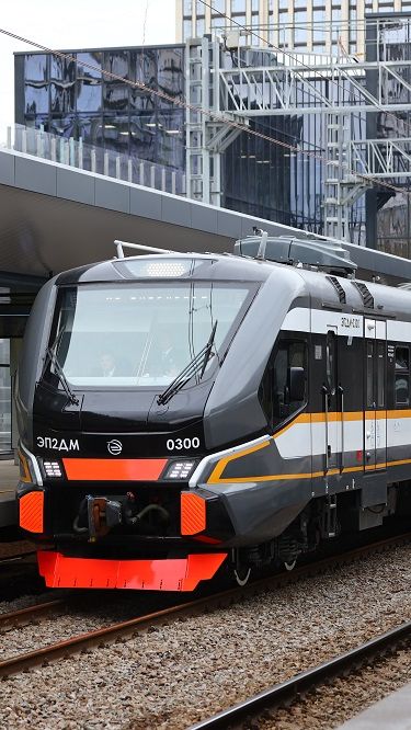 Jika Indonesia Punya LRT, Rusia Operasikan Kereta Komuter MCD-4 yang Bikin Tarif 3 Kali Lebih Murah