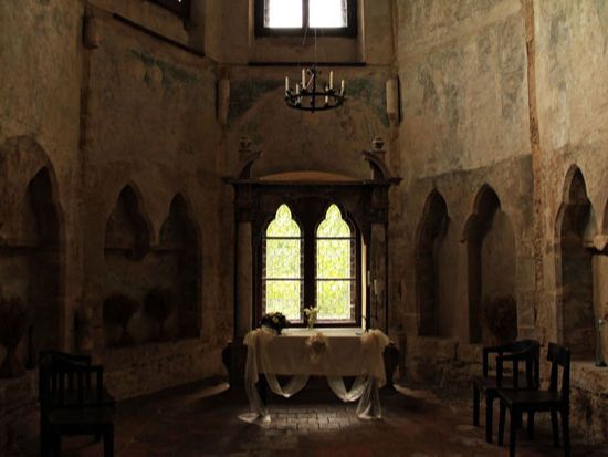 5 Haunting Places: Gateways To The Underworld