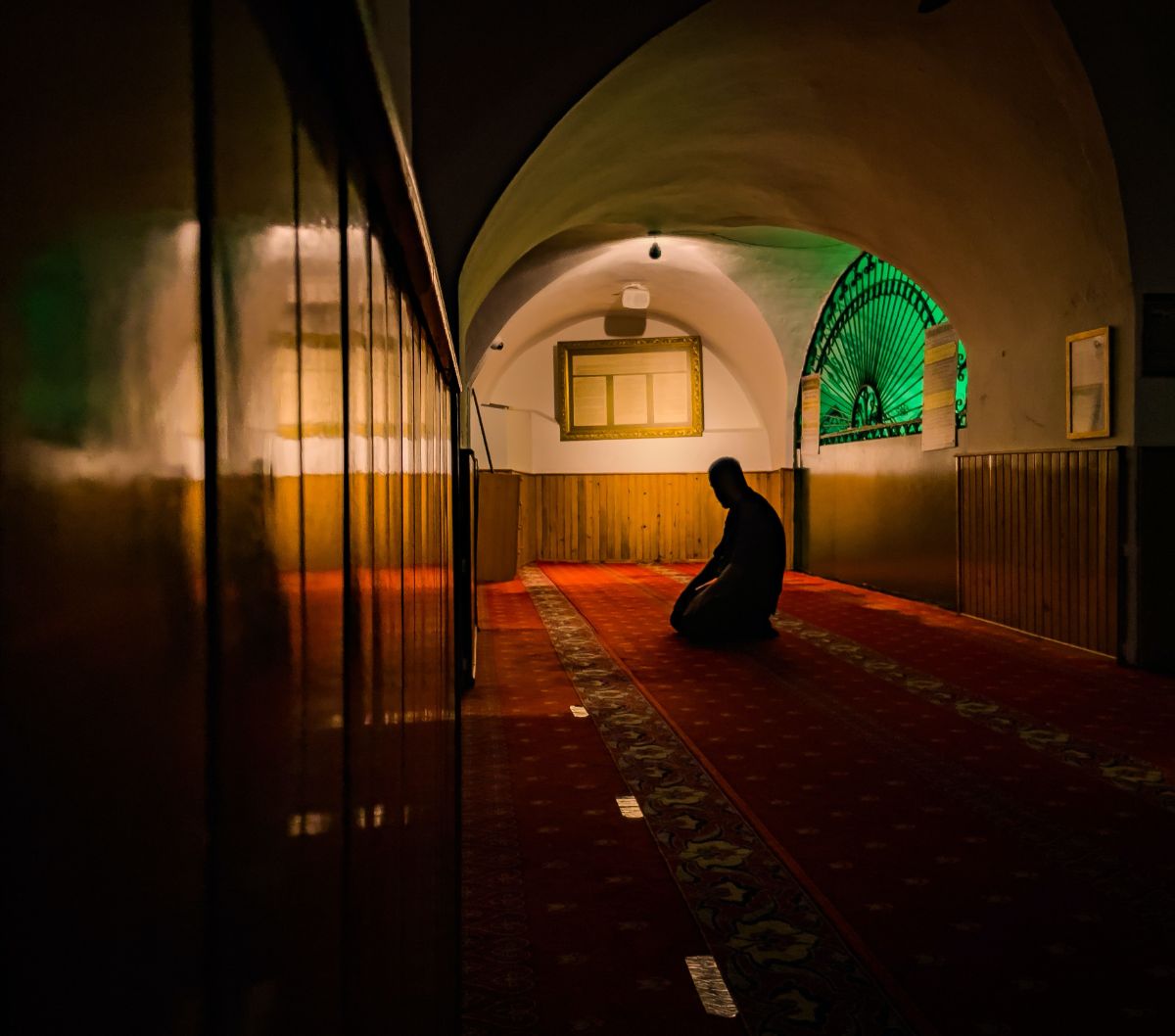 Bacaan Doa Setelah Sholat Fajar beserta Keutamaanya, Insya Allah Mendapat Perlindungan Allah SWT