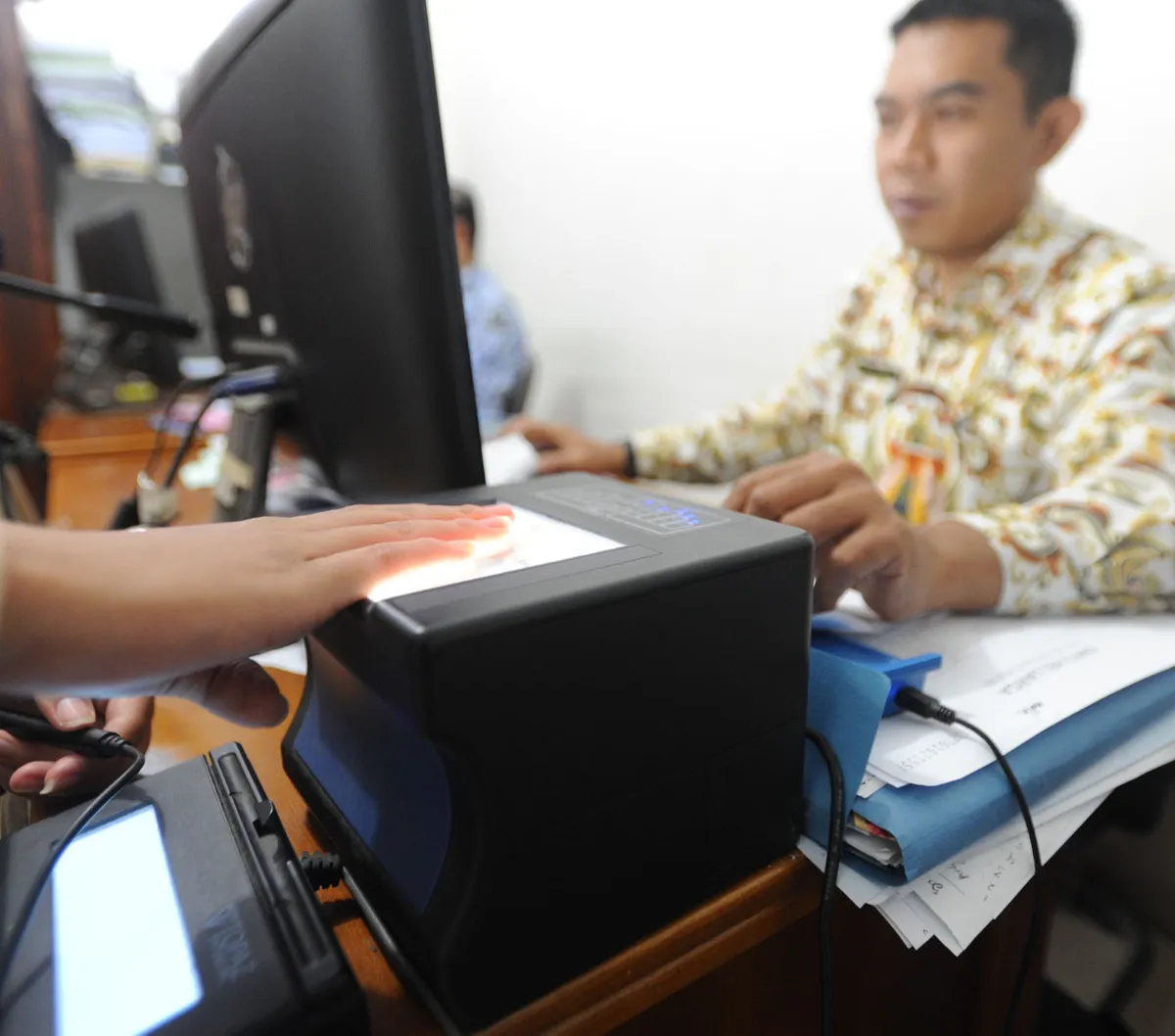 Kadisdukcapil Sebut Warga Tak Perlu Cetak Ulang e-KTP saat Jakarta Berubah DKJ