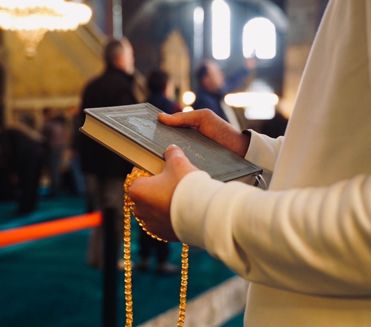 Bacaan Doa Setelah Sholat Fajar beserta Keutamaanya, Insya Allah Mendapat Perlindungan Allah SWT