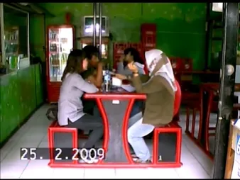 Video Rekaman Suasana Kampus di Bandung Tahun 2009 Bikin Tenang, Netizen 'Enggak Ada Adu Outfit'