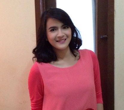 Banting Stir Jadi Karyawan Kantor, Inilah Potret Transformasi Bintang FTV Sarah Shafitri