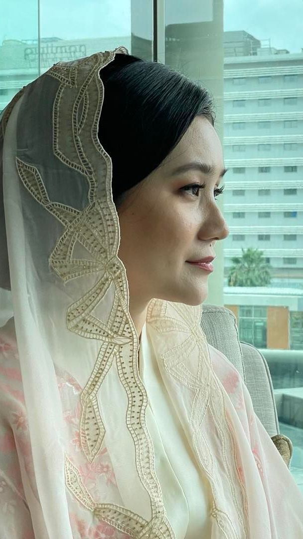 Potret Cantik Rika, istri Yusril Ihza.<br>