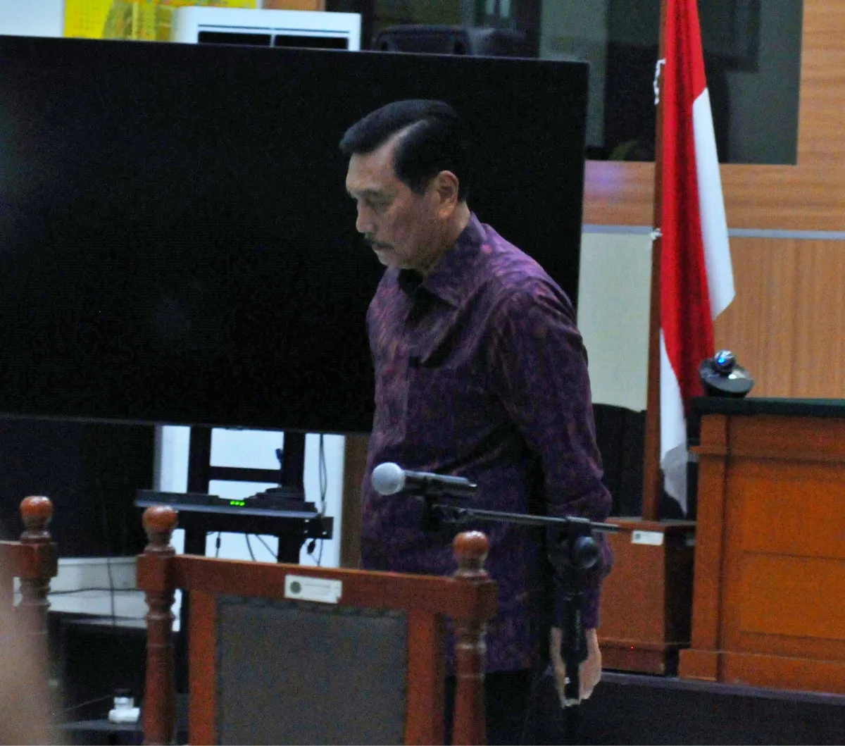 Luhut juga meyakini pemerintah akan terus melakukan upaya terbaik untuk bisa meyakinkan investor bahwa masalah di Rempang akan bisa selesai dengan baik.<br>