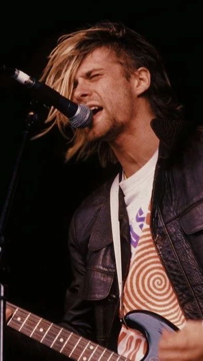 2. Kurt Cobain
