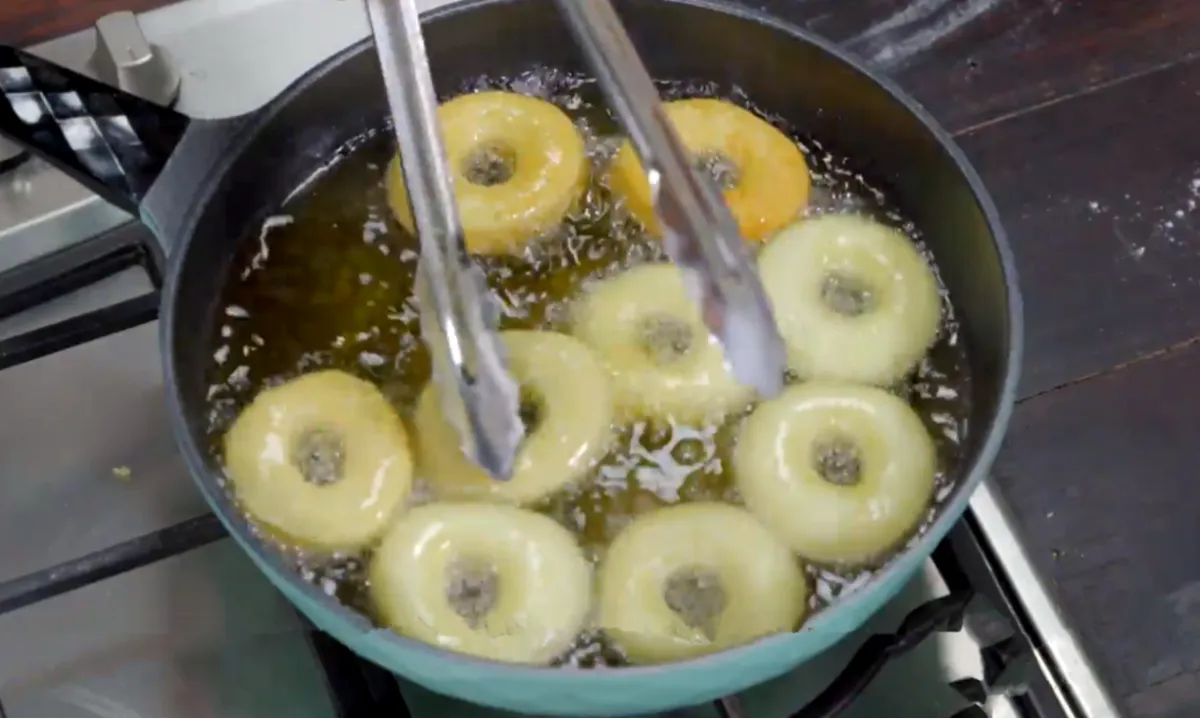 Resep Donat Pandan Empuk dan Mengembang