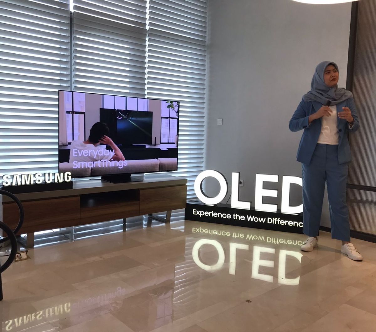Banderol Termurah Hampir Rp25 Juta, Apa Kelebihan TV Terbaru Samsung OLED S90C dan S95C?