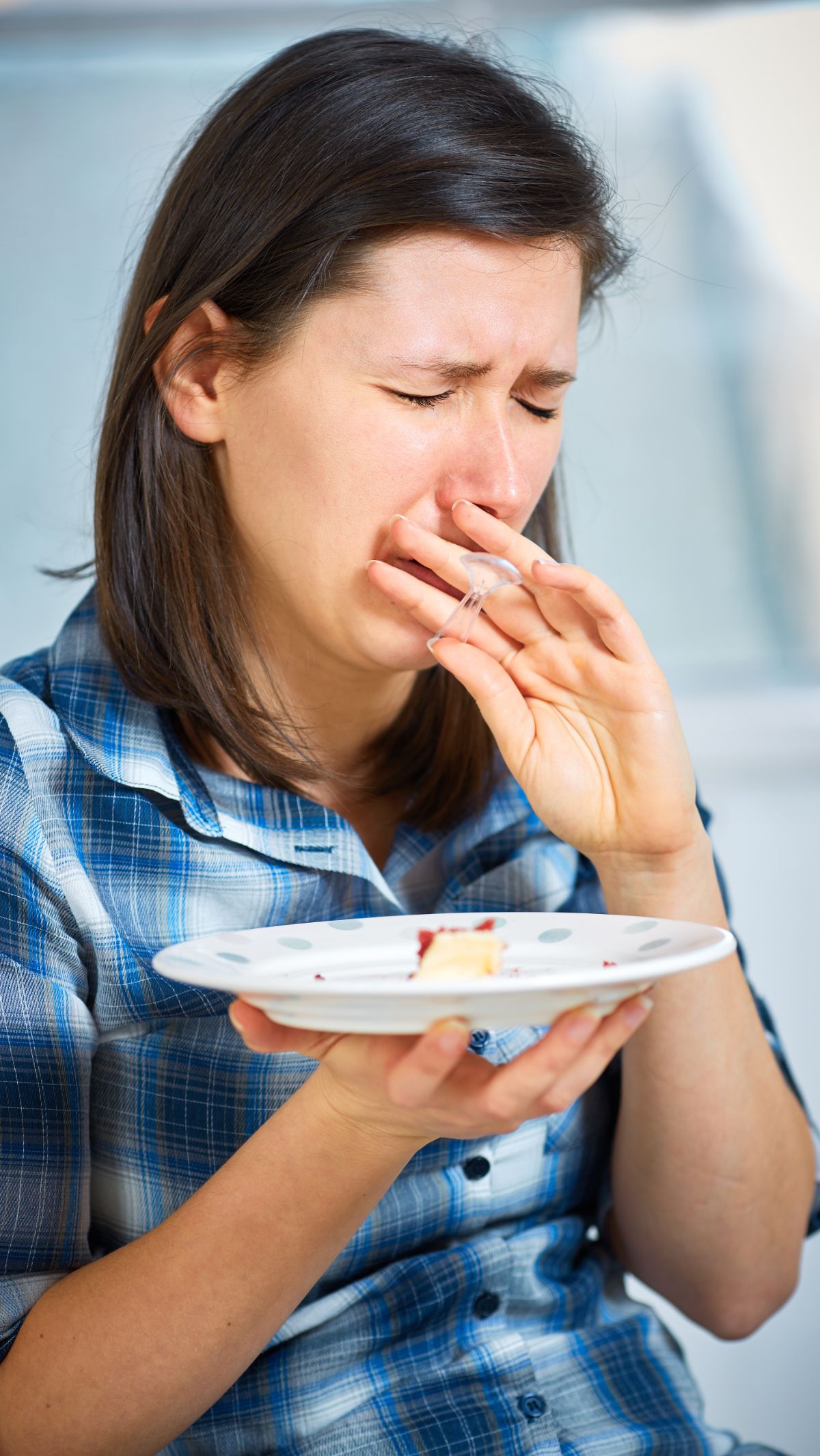 Makan Salad di Resto Terkenal, Pas Ngunyah di Piring Ada Cotton Bud yang Kapasnya Sudah Cokelat