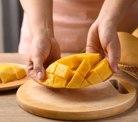 5 Arti Mimpi Makan Mangga, Tidak Selalu Mempunyai Arti Baik