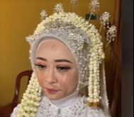 Makeup Pengantin Rusak Parah karena Nangis Brutal, MUA Ini Lakukan Retouch yang Hasilnya Perfect