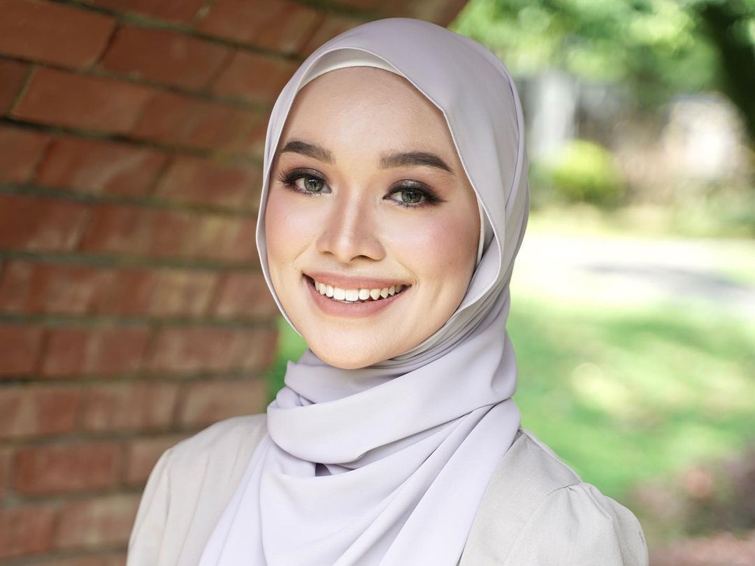 Styling Hijab Flowy Tinggal Lilit, Look Anggun dalam Sekejap