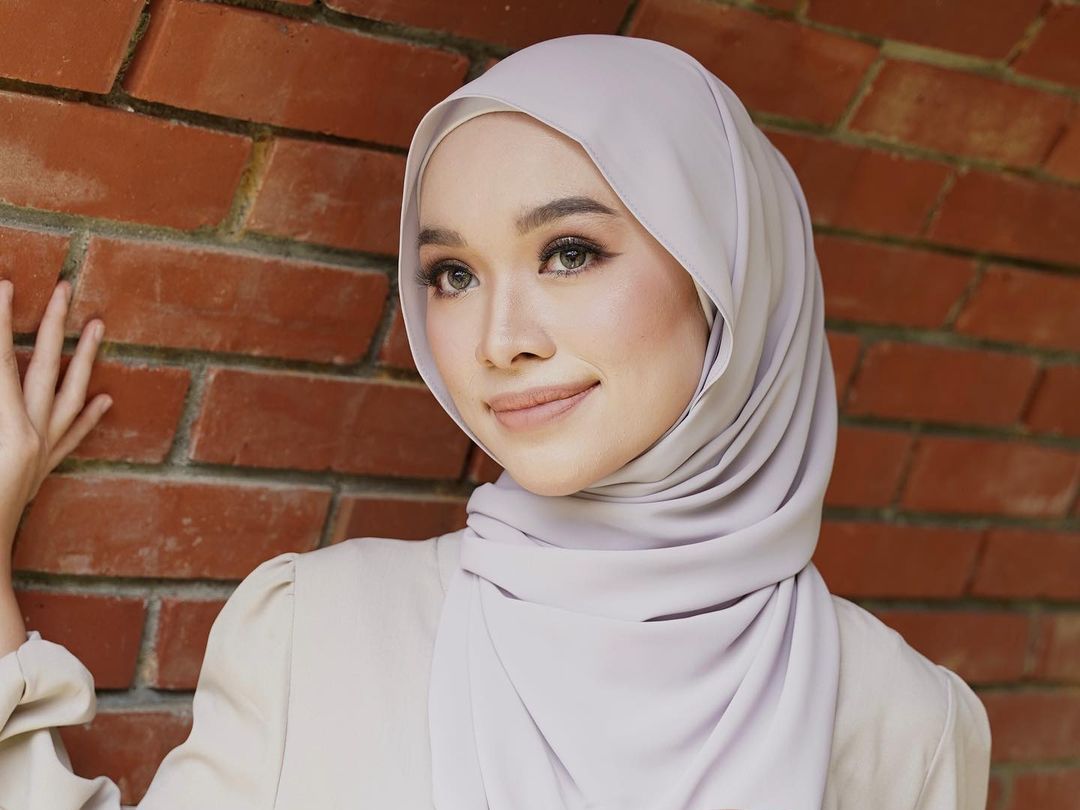 Styling Hijab Flowy Tinggal Lilit, Look Anggun dalam Sekejap