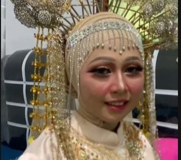 Makeup Pengantin Wanita Ini Gagal Sebab Ulah MUA Pemula, Hasilnya Disebut Mirip Nenek, Auto Nangis!