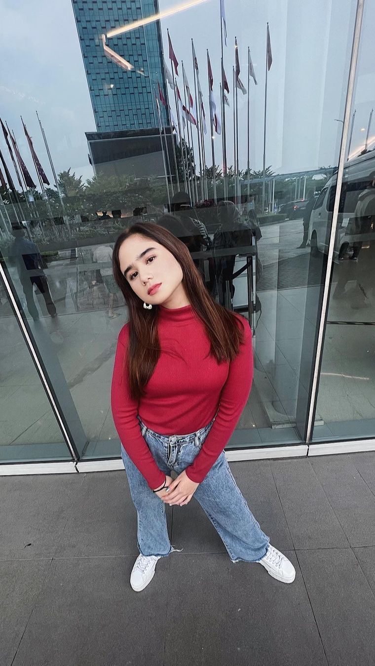 Tengok  Kasual  Outfit Pilihan Tissa Biani, Cute and Comfy!