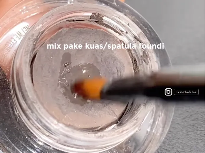 Tambahkan Face Oil