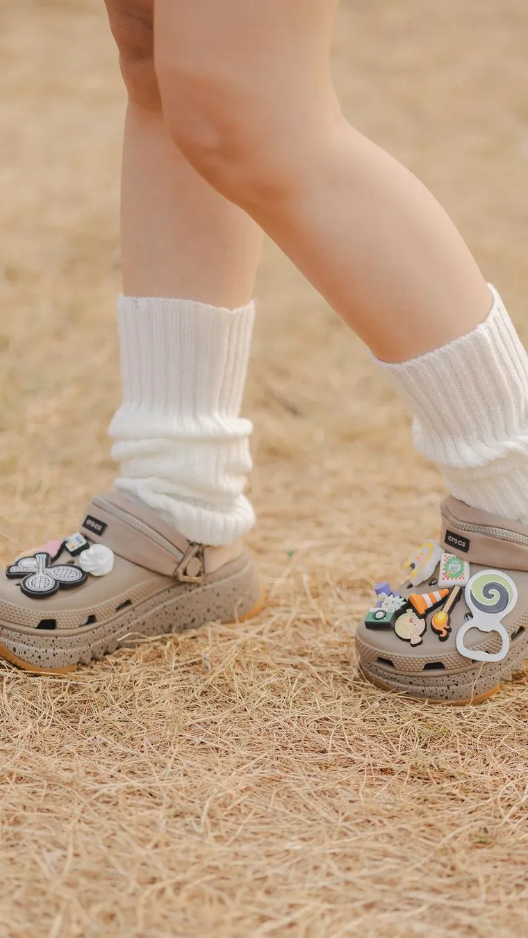 Kisah Crocs yang Fenomenal: Dulu Dihujat, Kini Digandrungi