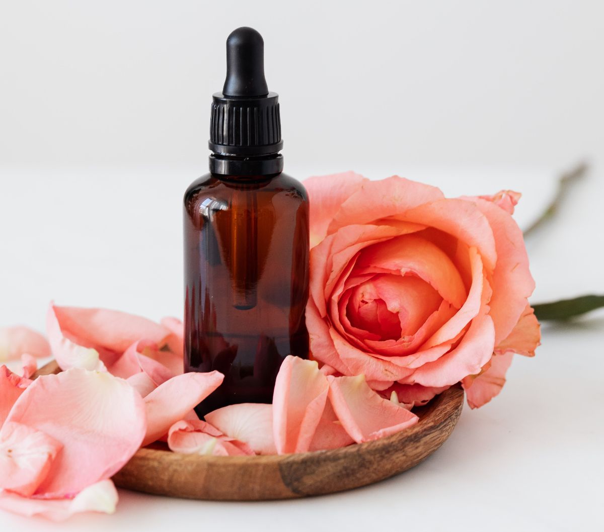 5 Bahan Skincare yang Berbahaya Bagi Kulit, Sudah Tahu?