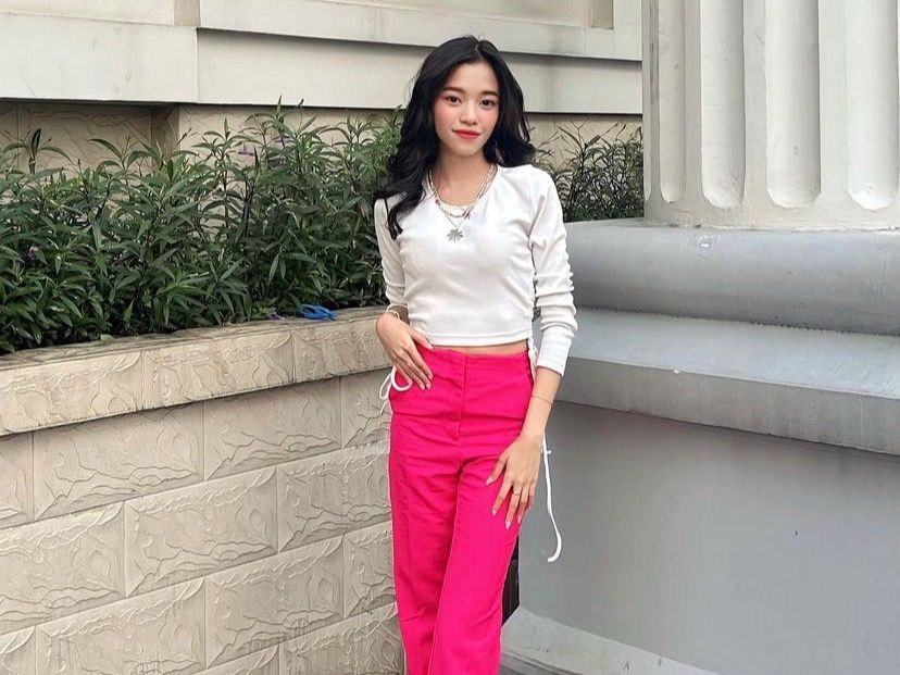 <b>Crop Long Sleeve dan Cutbray Fuschia</b>