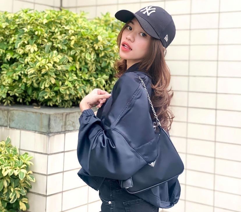 Potret Outfit Stylish Ummi Quary, Bikin Pangling Banget
