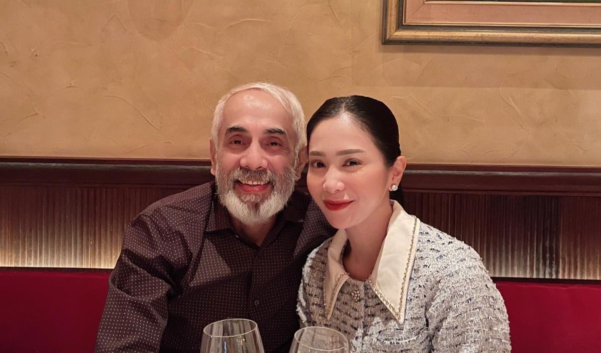 Bunga Zainal dan  Sukhdev Singh