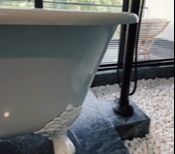 9 Potret Kamar Mandi Mewah Rachel Vennya, Serasa Menyatu dengan Alam
