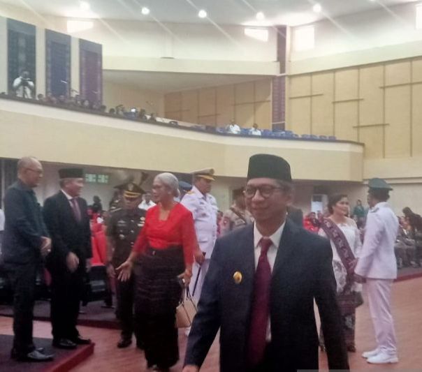 Pj Gubernur NTT Cabut Kebijakan Sekolah Jam 5.30 Pagi yang Dibuat Victor Laiskodat