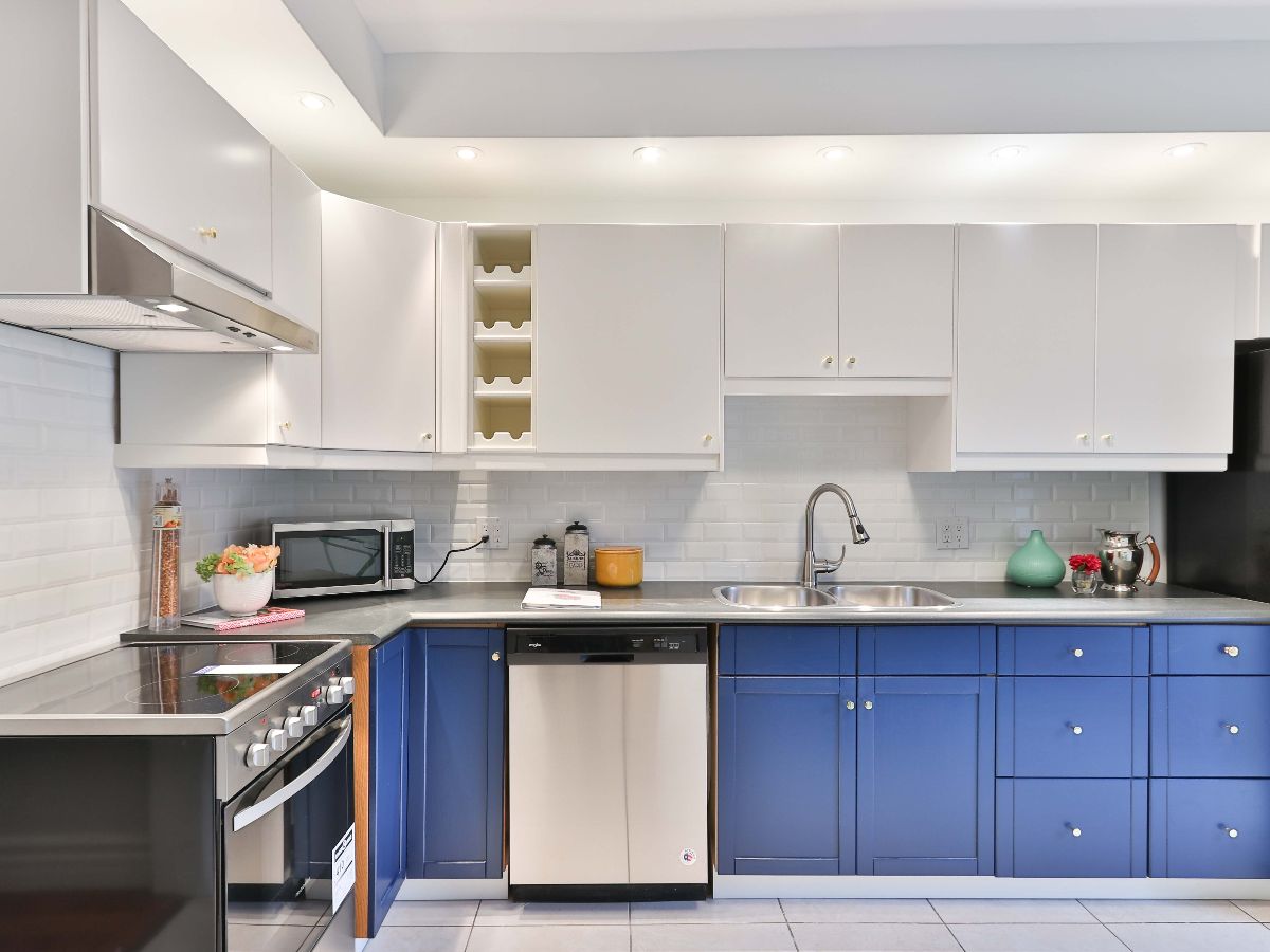 Tadinya Hanya Berdinding Triplek, Dapur Ini Di-makeover Jadi Super Elegan, Fix Idaman Emak-Emak.