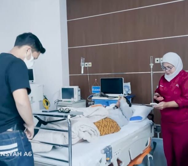 Sarah Menzel Calon Menantu Ashanty Tiba-tiba Dilarikan ke Rumah Sakit, Ada Apa?