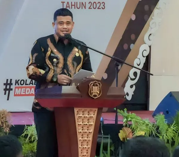 PDIP Akui Perintahkan Gibran dan Boby Ajak Pilih Ganjar